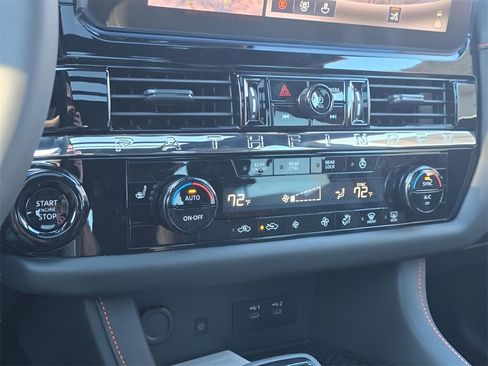 New 2026 Nissan Pathfinder SV image 30