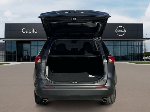 Used 2023 Toyota RAV4 XLE image 9