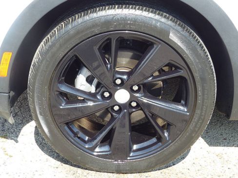 Used 2024 Buick Envision Preferred AWD/4WD image 9