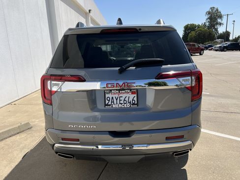 Used 2022 GMC Acadia Denali w/ Denali Ultimate Package image 7