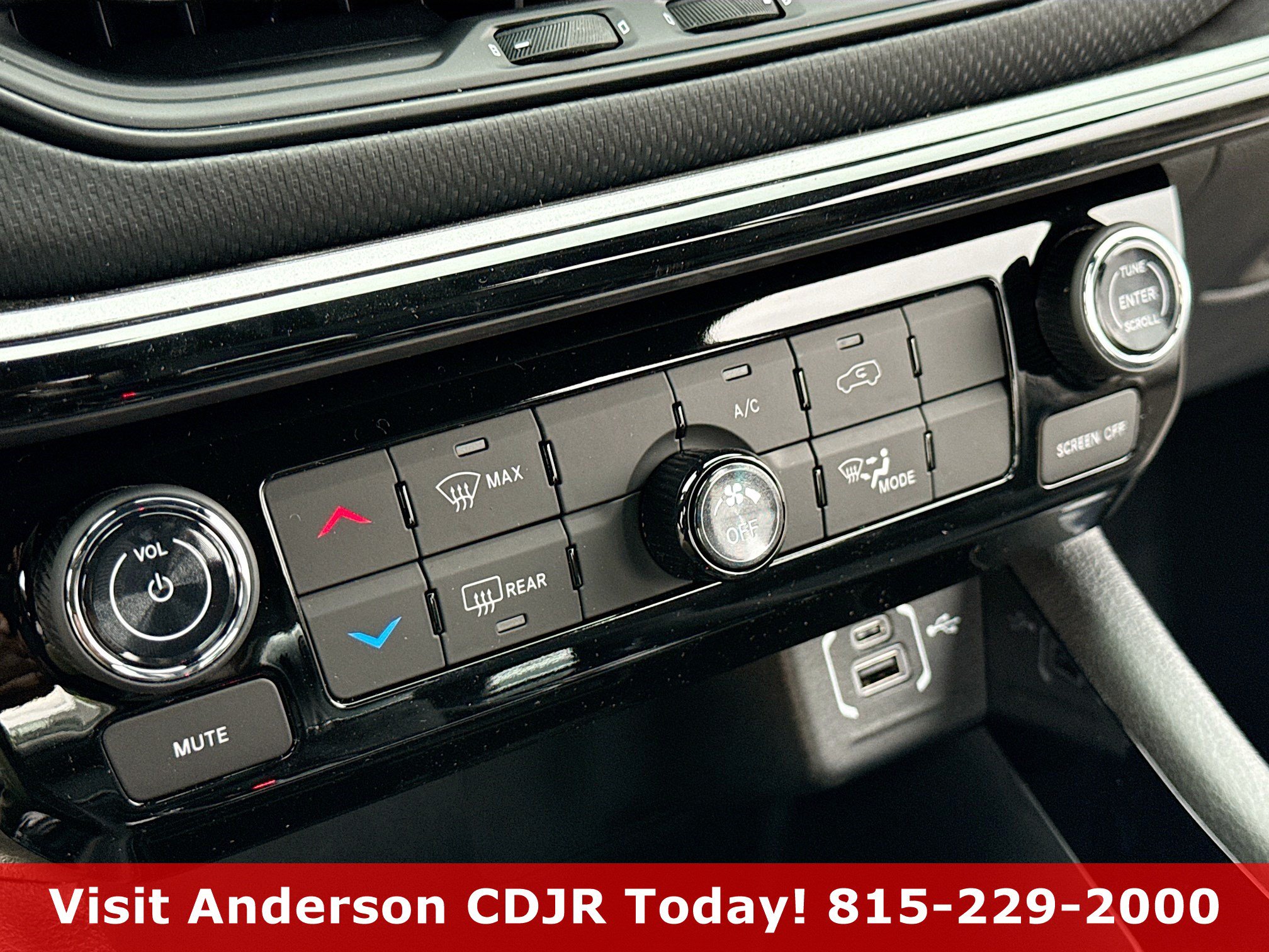 New 2026 Jeep Compass Latitude AWD/4WD image 11