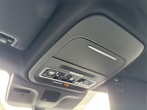 New 2025 Lincoln Navigator L Reserve w/ Jet Appearance Package image 31