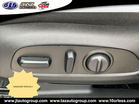 Used 2022 Chevrolet Equinox LT image 11