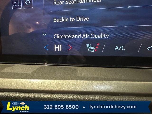 Used 2025 Chevrolet Traverse LT AWD/4WD image 13