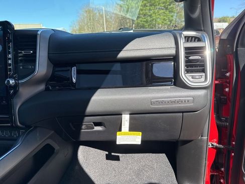 New 2026 RAM 1500 Laramie AWD/4WD image 31