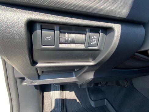 Used 2025 Subaru Forester Limited image 30