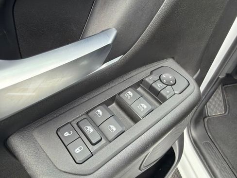 Used 2025 RAM 1500 Big Horn AWD/4WD image 10