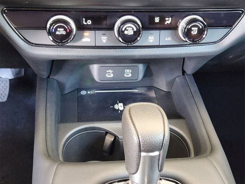New 2026 Honda HR-V LX image 15