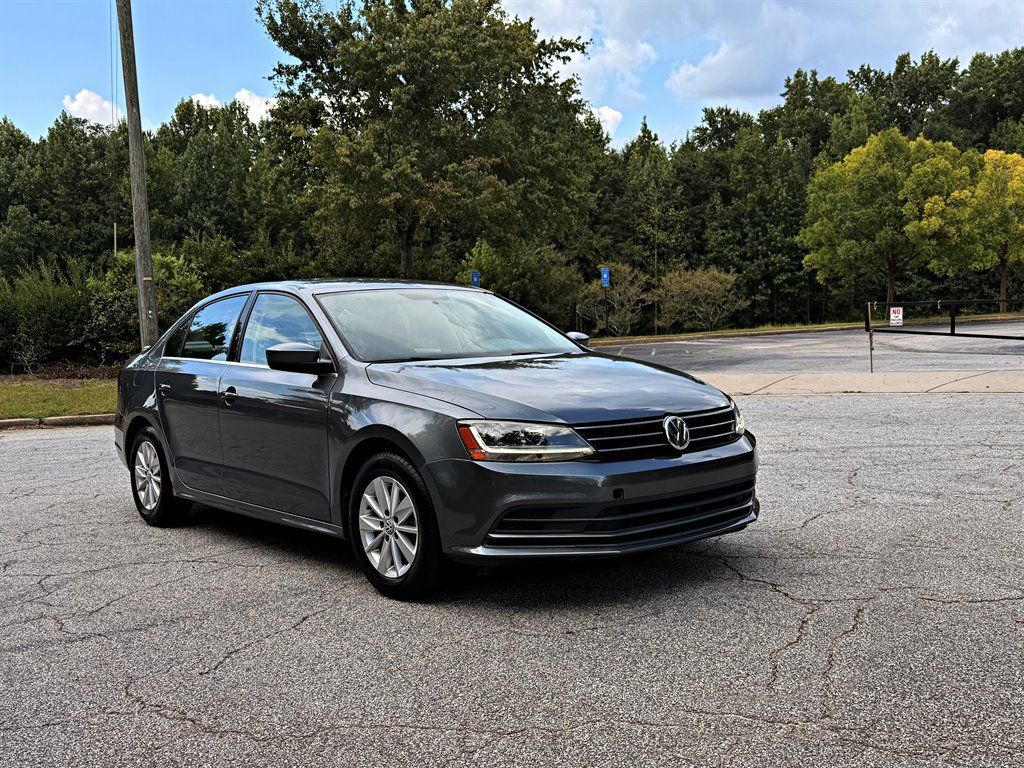 Used 2017 Volkswagen Jetta S w/ Jetta S Cold Weather Package FWD image 3