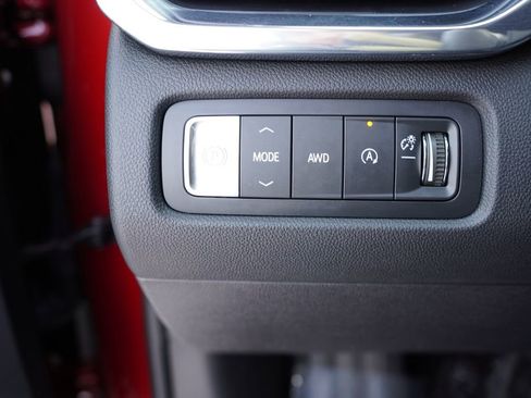 Certified 2025 GMC Acadia Denali image 27