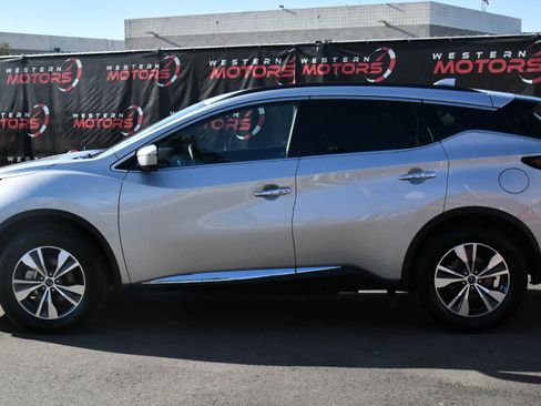 Used 2023 Nissan Murano SV image 4