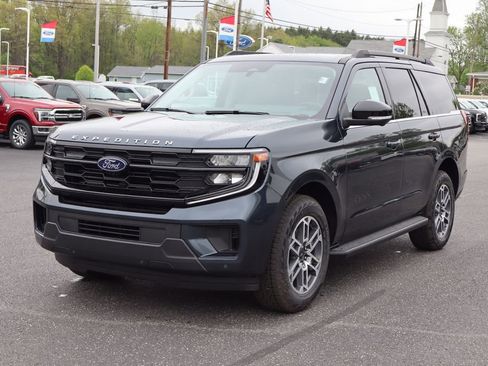 New 2026 Ford Expedition Active AWD/4WD image 17