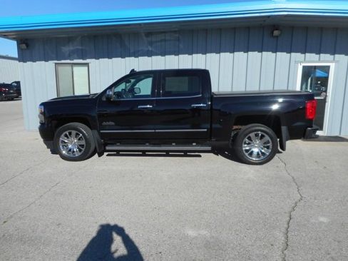 Used 2017 Chevrolet Silverado 1500 High Country image 1