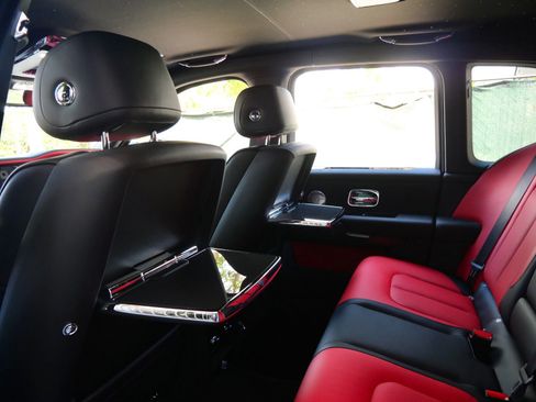 New 2026 Rolls-Royce Cullinan Black Badge AWD/4WD image 28