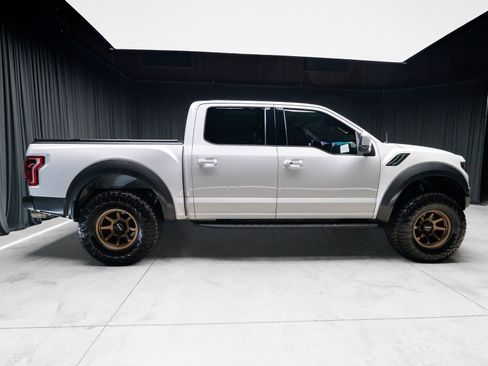 Used 2017 Ford F150 Raptor w/ Equipment Group 802A Luxury AWD/4WD image 15