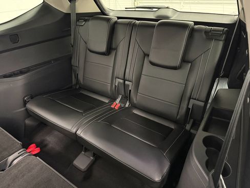 Used 2021 Volkswagen Atlas SE image 13