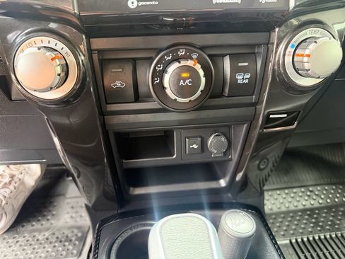 Used 2021 Toyota 4Runner TRD Off-Road Premium w/ Moonroof Package AWD/4WD image 40