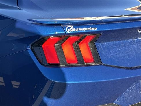 Used 2024 Ford Mustang GT Premium image 6