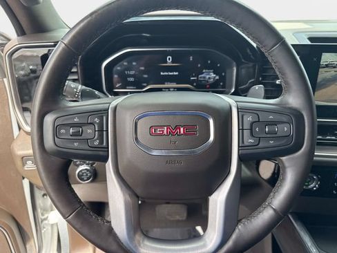 Used 2023 GMC Sierra 1500 SLT w/ SLT Premium Package AWD/4WD image 23