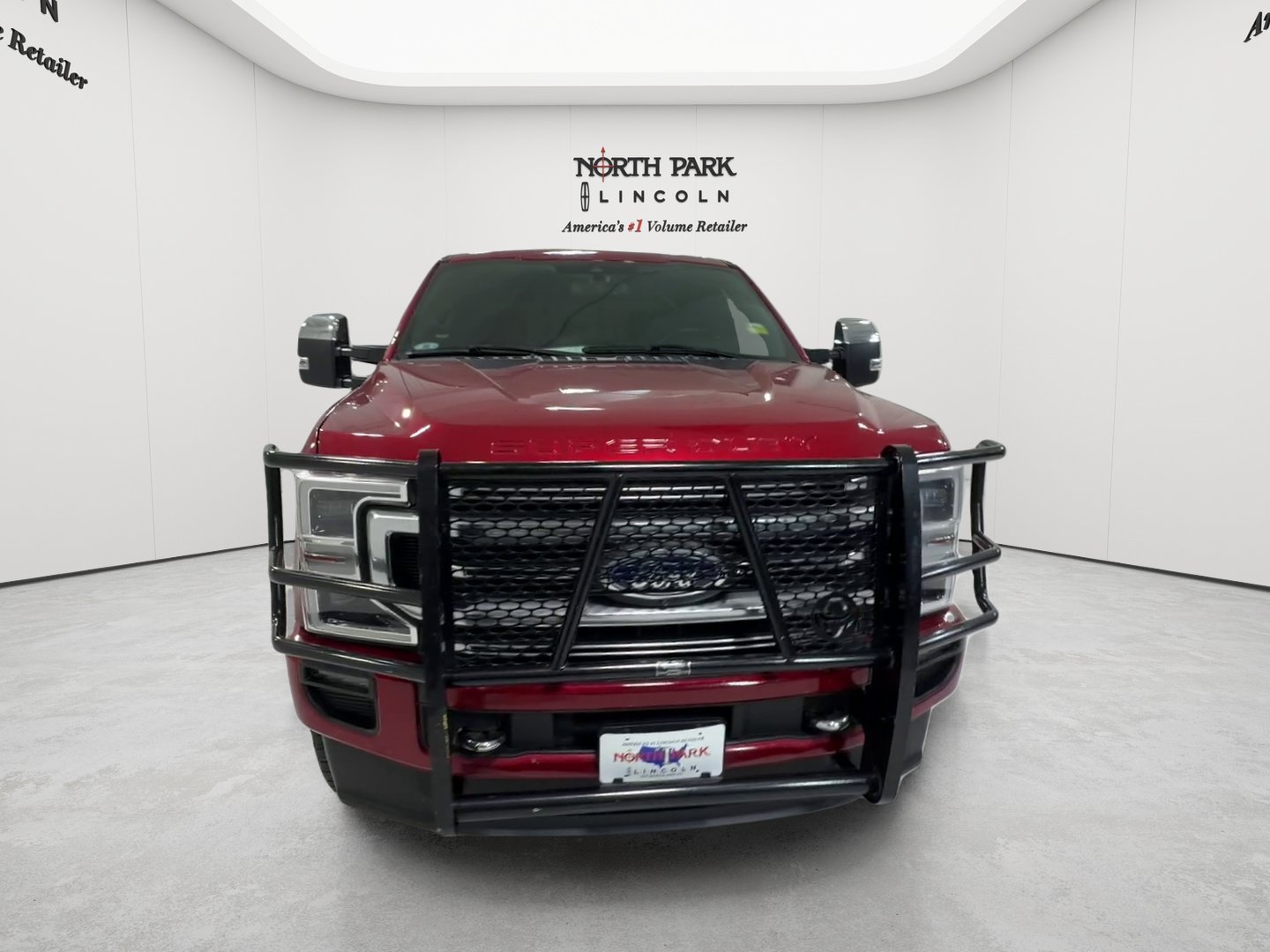 Used 2020 Ford F250 Platinum w/ FX4 Off-Road Package AWD/4WD image 2