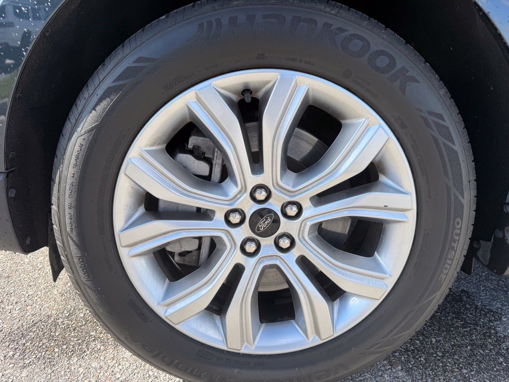 Used 2024 Ford Edge Titanium w/ Equipment Group 301A AWD/4WD image 22