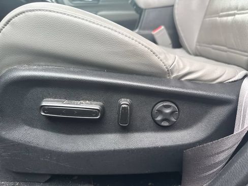 Used 2019 Honda CR-V EX-L image 9