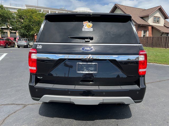 Used 2020 Ford Expedition XLT w/ Equipment Group 202A AWD/4WD image 6