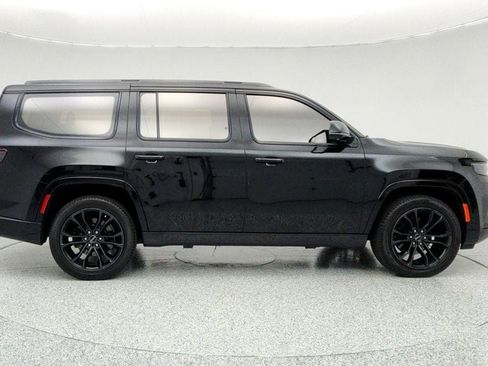 Used 2023 Jeep Grand Wagoneer Series III w/ Quick Order Packagew 28T AWD/4WD image 4