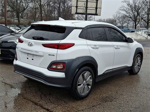 Used 2021 Hyundai Kona Limited image 6