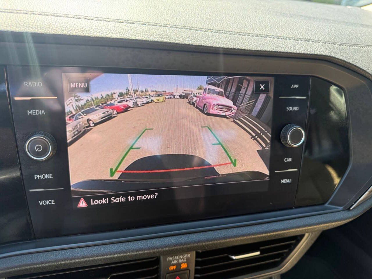 Used 2019 Volkswagen Jetta SEL FWD image 26