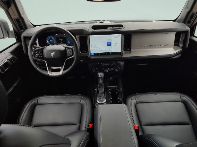 Used 2026 Ford Bronco Outer Banks AWD/4WD image 9