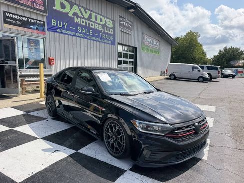Used 2020 Volkswagen Jetta GLI FWD image 4