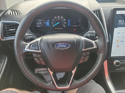 Used 2024 Ford Edge SEL AWD/4WD image 16