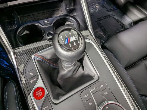 Used 2024 BMW M2 image 32