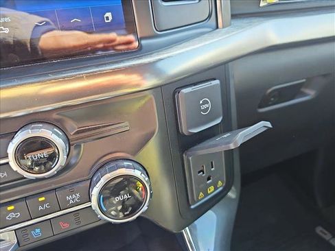 Used 2023 Ford F150 Lariat w/ Max Trailer Tow Package image 22