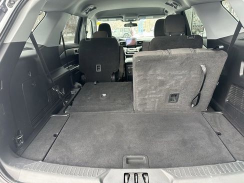 Used 2021 Ford Explorer XLT image 20