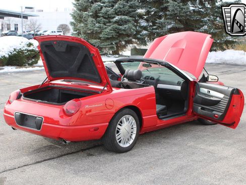 Used 2002 Ford Thunderbird image 18
