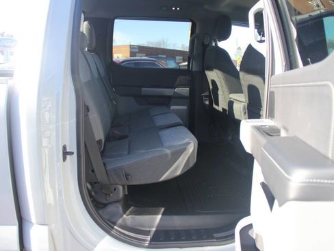 Used 2025 Ford F350 XLT w/ Black Appearance Package image 15