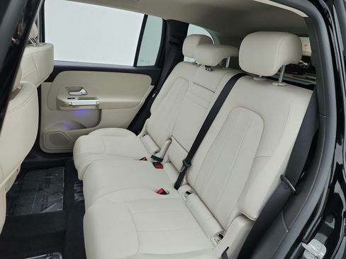 Used 2023 Mercedes-Benz GLB 250 image 16