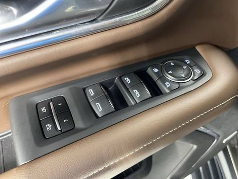 Certified 2021 Chevrolet Suburban High Country AWD/4WD image 13