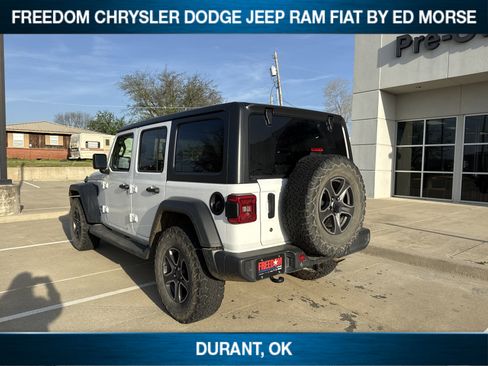 Used 2018 Jeep Wrangler Unlimited Sport S image 3