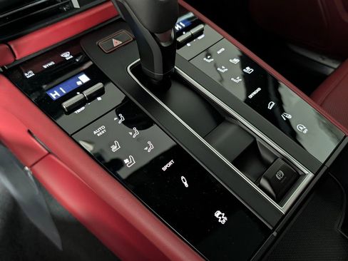 New 2026 Porsche Macan S image 33