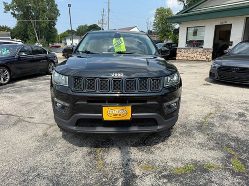 Used 2018 Jeep Compass Latitude w/ Popular Equipment Group AWD/4WD image 8
