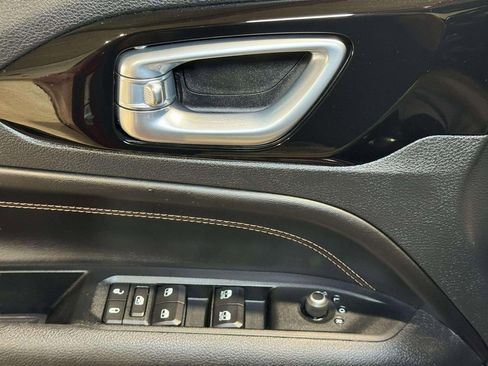 Used 2022 Jeep Compass Limited image 9