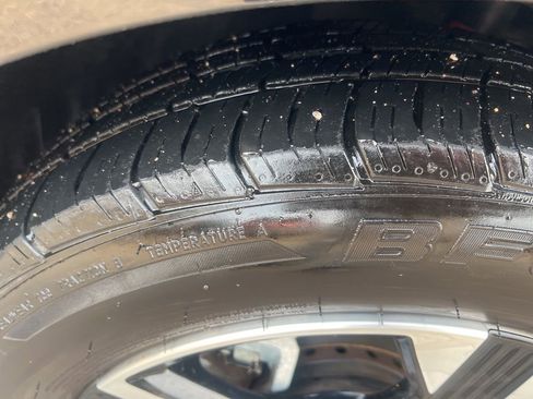 Used 2024 Nissan Sentra SV w/ All-Weather Package image 40