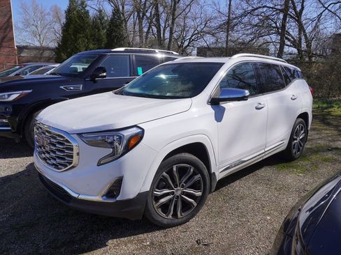 Used 2020 GMC Terrain Denali w/ GMC Pro Grade Package image 1