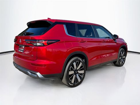 New 2026 Mitsubishi Outlander SE image 7