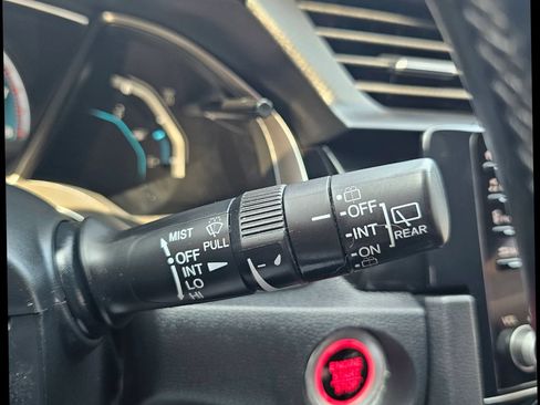Used 2020 Honda Civic EX-L image 16