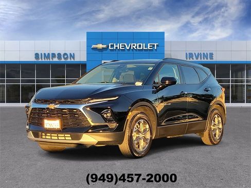 Used 2025 Chevrolet Blazer LT w/ Convenience Package image 4