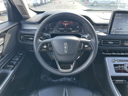 Certified 2023 Lincoln Aviator AWD w/ Premium Package image 21